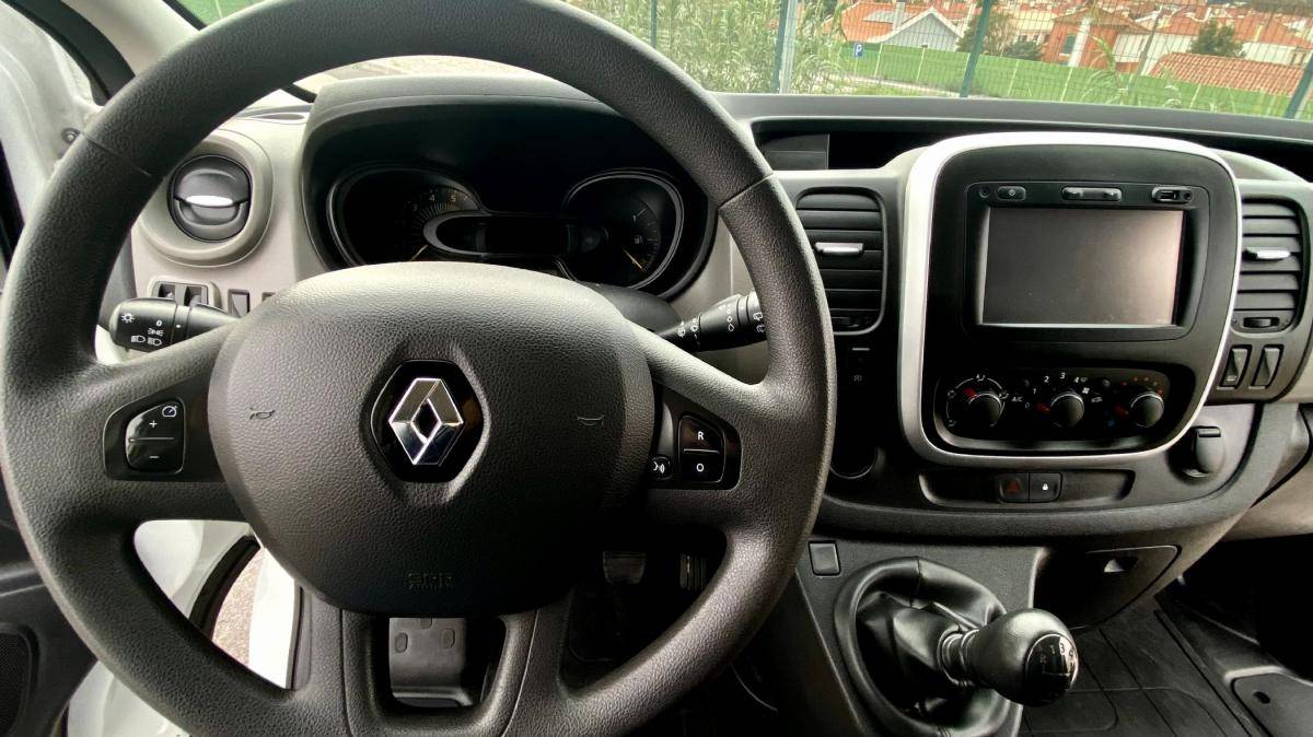 renault-trafic-2017-diesel-1598cc