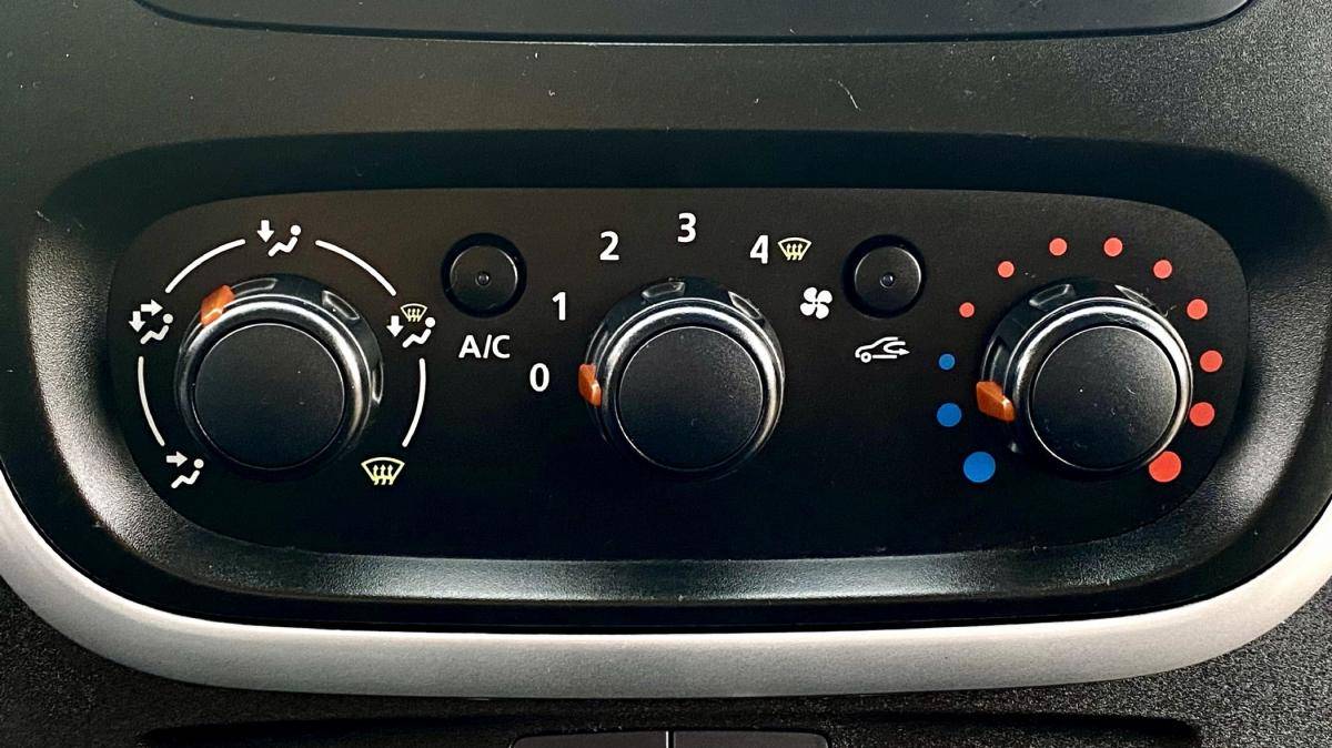 renault-trafic-2017-diesel-1598cc