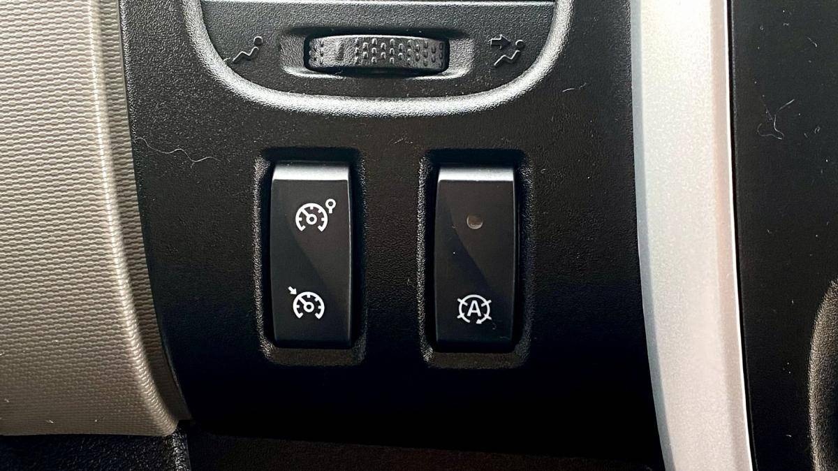 renault-trafic-2017-diesel-1598cc