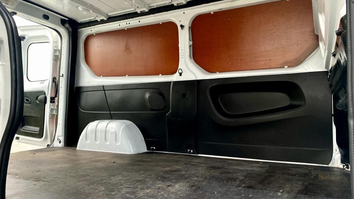 renault-trafic-2017-diesel-1598cc