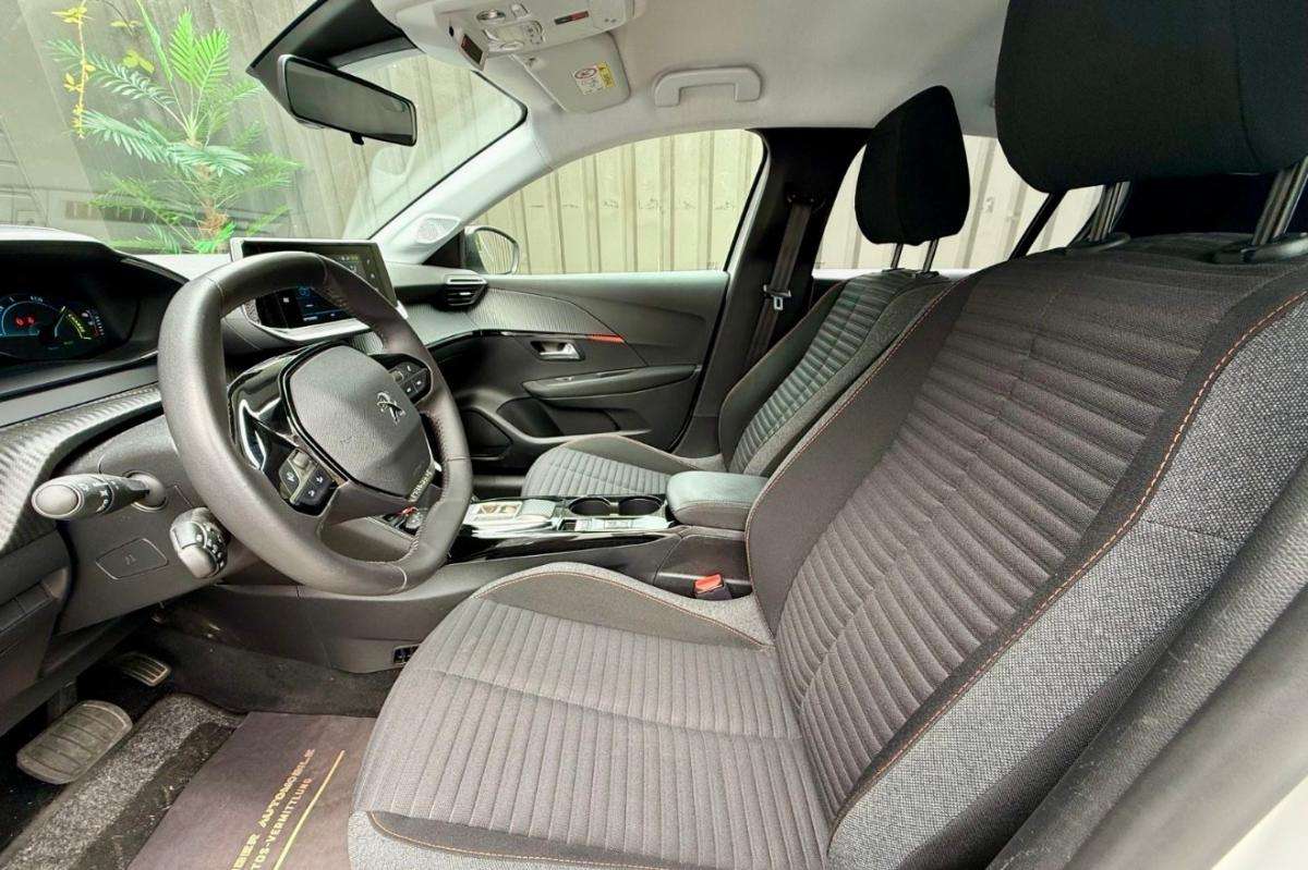 peugeot-208-2022-eletrico-500cc