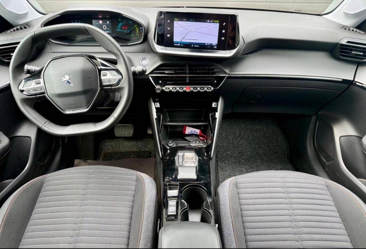 peugeot-208-2022-eletrico-500cc