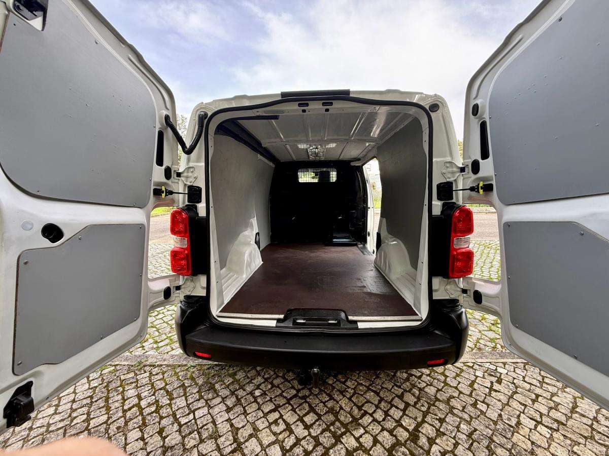 citroen-jumpy-2021-diesel-1997cc