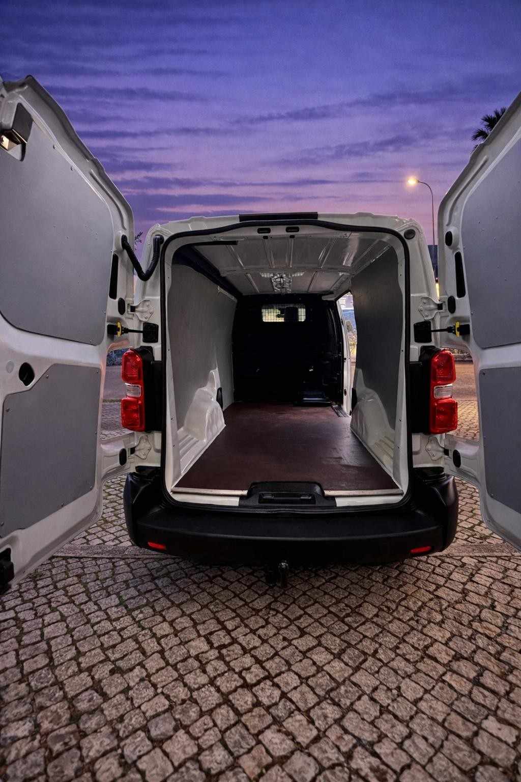 citroen-jumpy-2021-diesel-1997cc