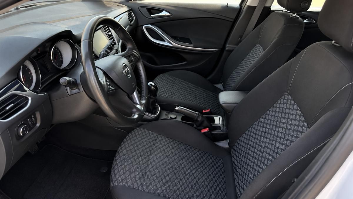 opel-astra-2019-diesel-1598cc