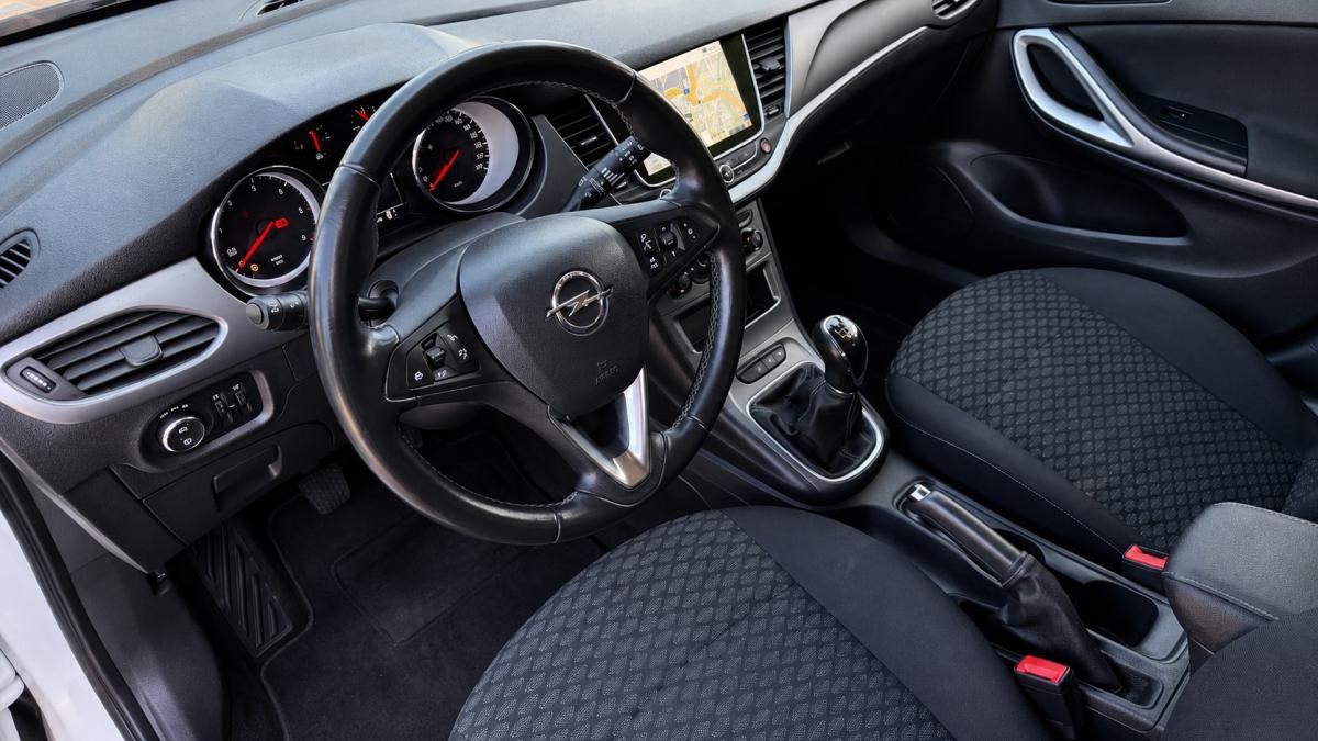opel-astra-2019-diesel-1598cc