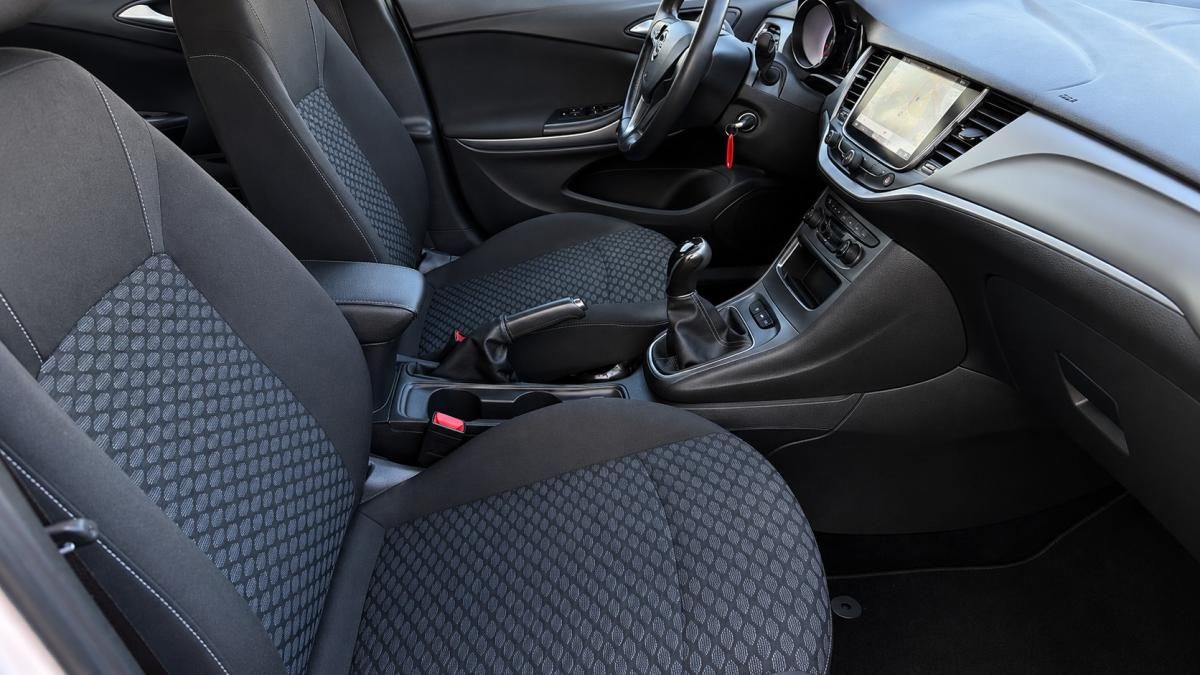 opel-astra-2019-diesel-1598cc