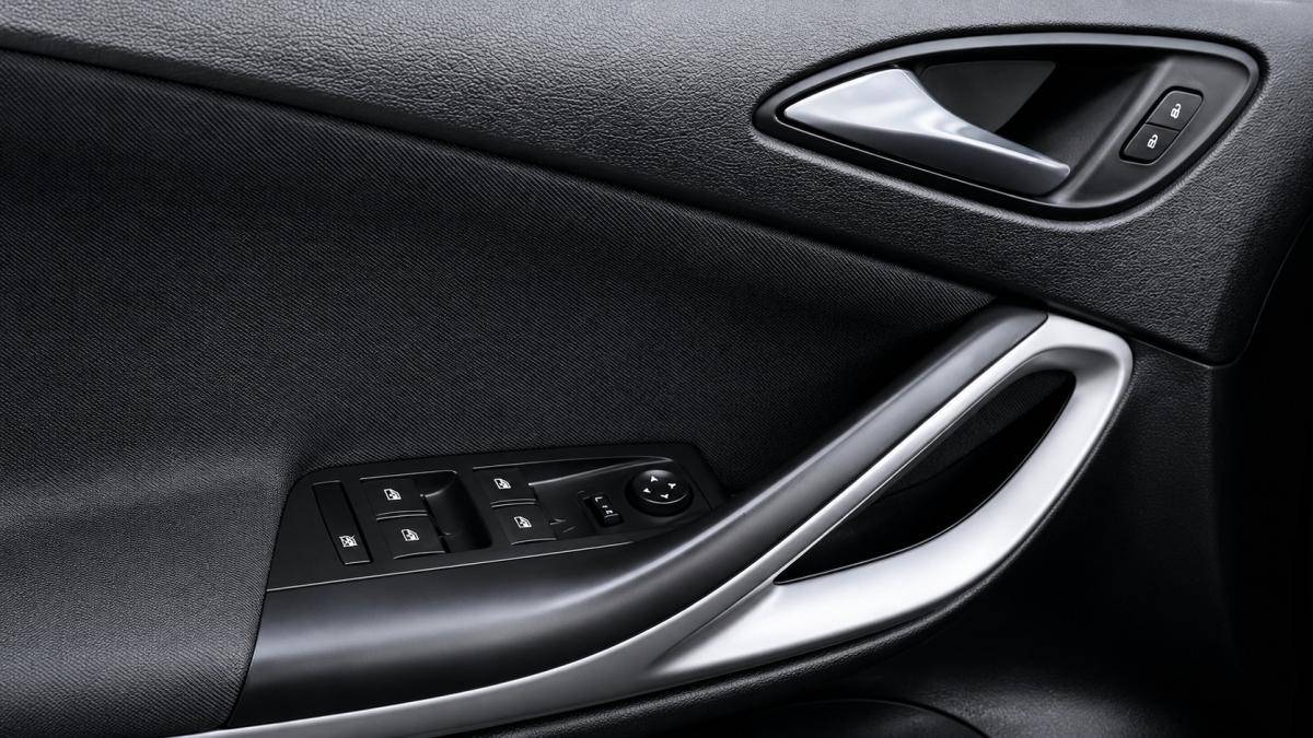 opel-astra-2019-diesel-1598cc