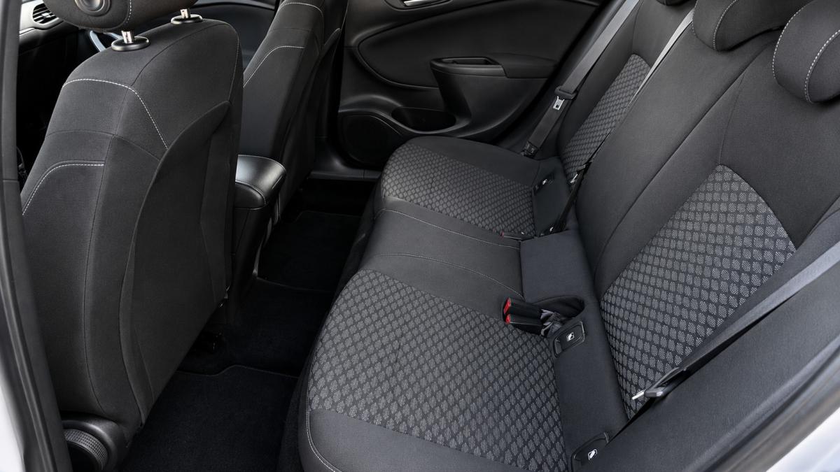 opel-astra-2019-diesel-1598cc