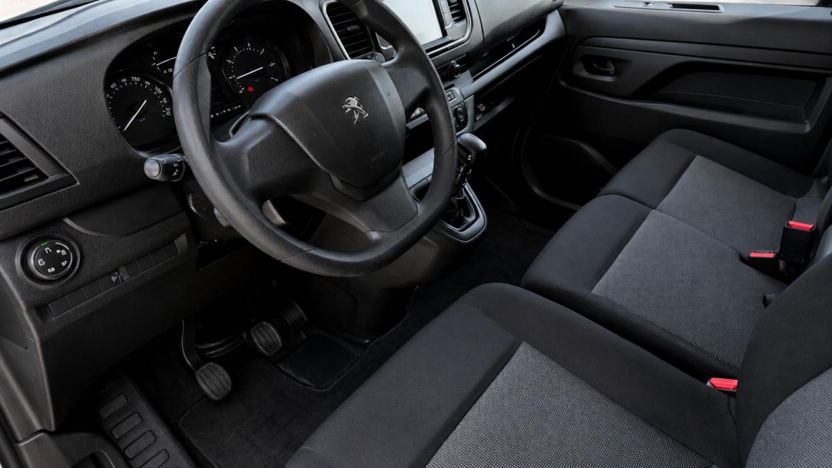 peugeot-expert-2024-diesel-1997cc