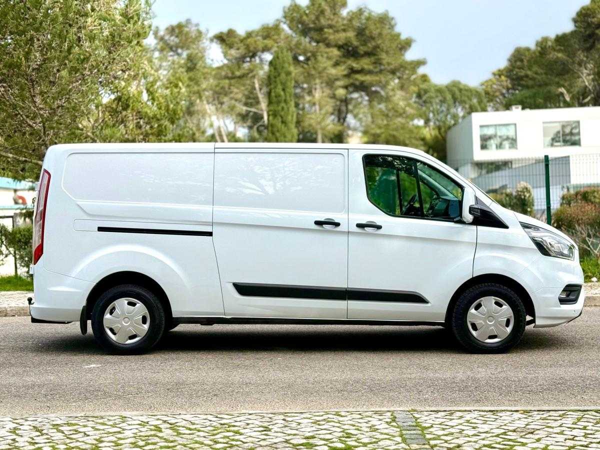 ford-tourneo-custom-2019-diesel-1998cc