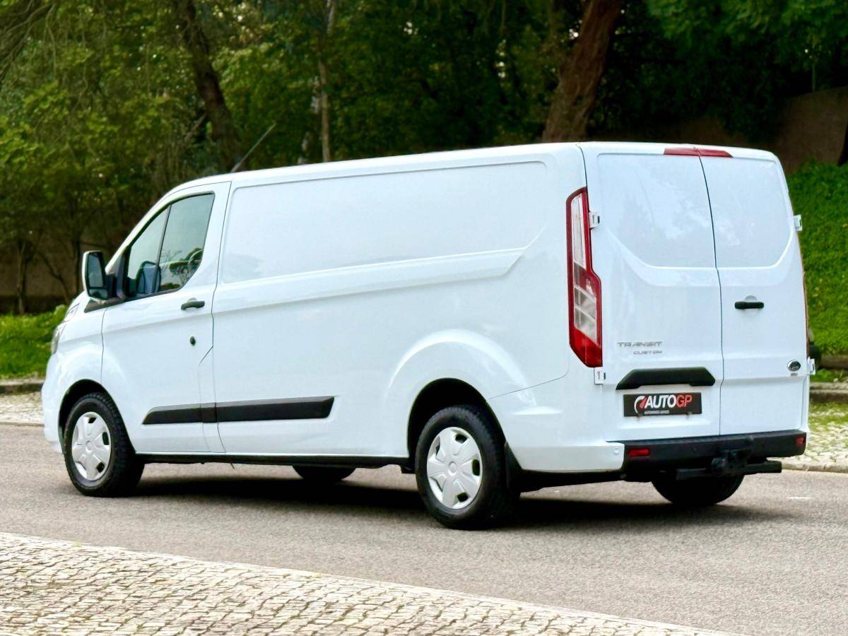 ford-tourneo-custom-2019-diesel-1998cc
