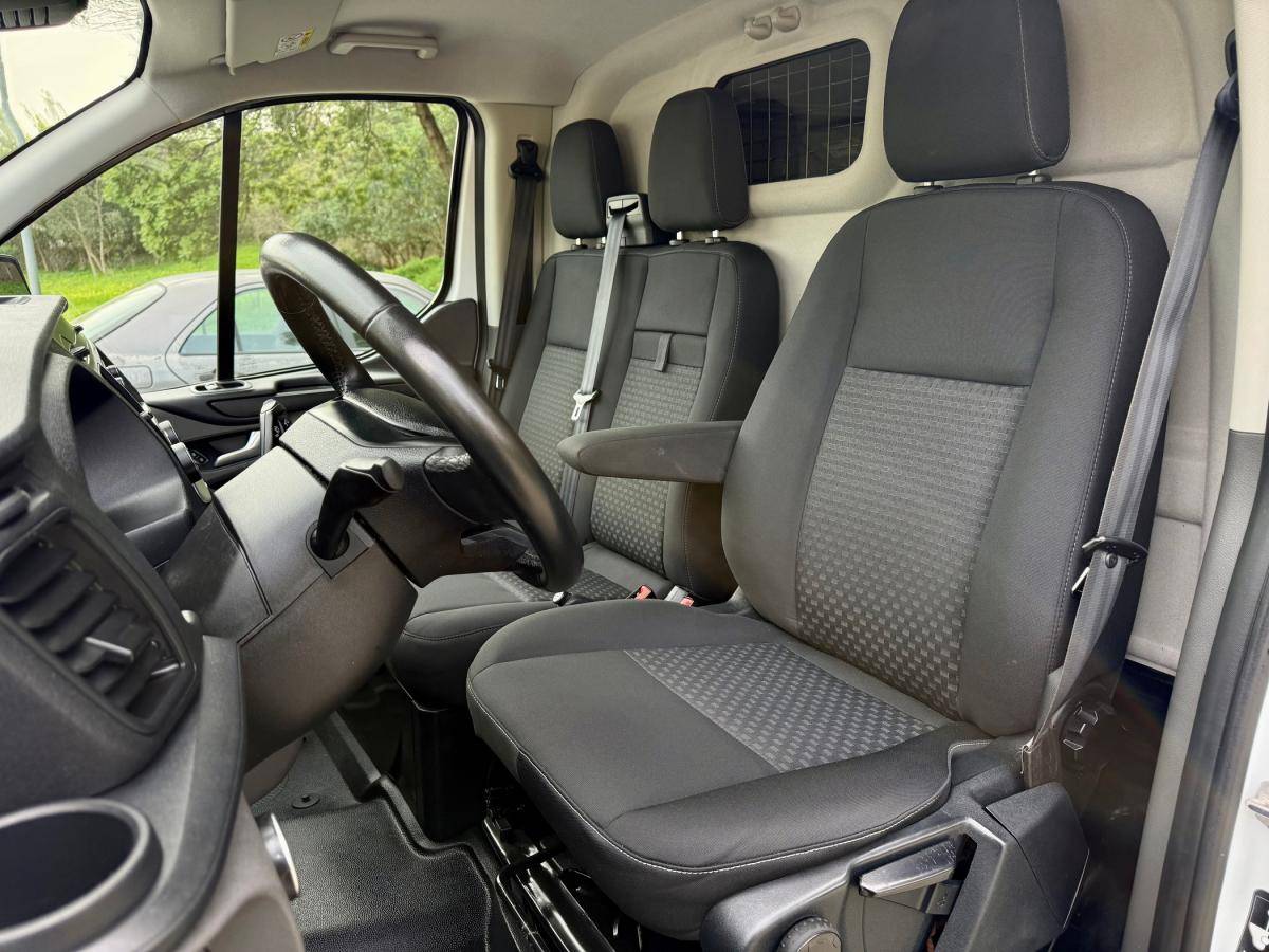 ford-tourneo-custom-2019-diesel-1998cc