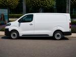opel-vivaro-2023-diesel-2000cc