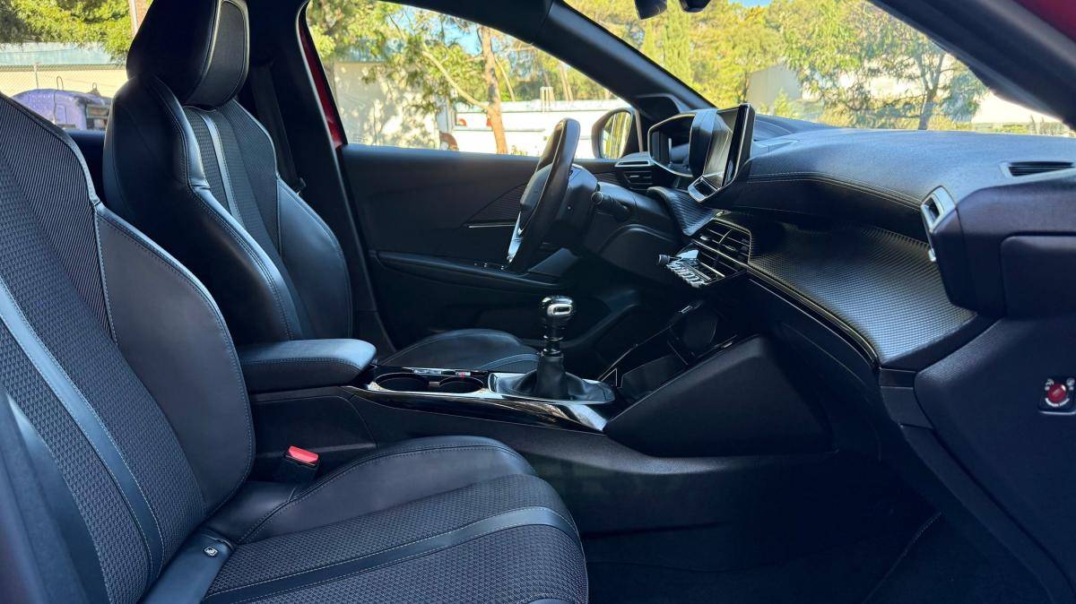 peugeot-208-2020-gasolina-1199cc