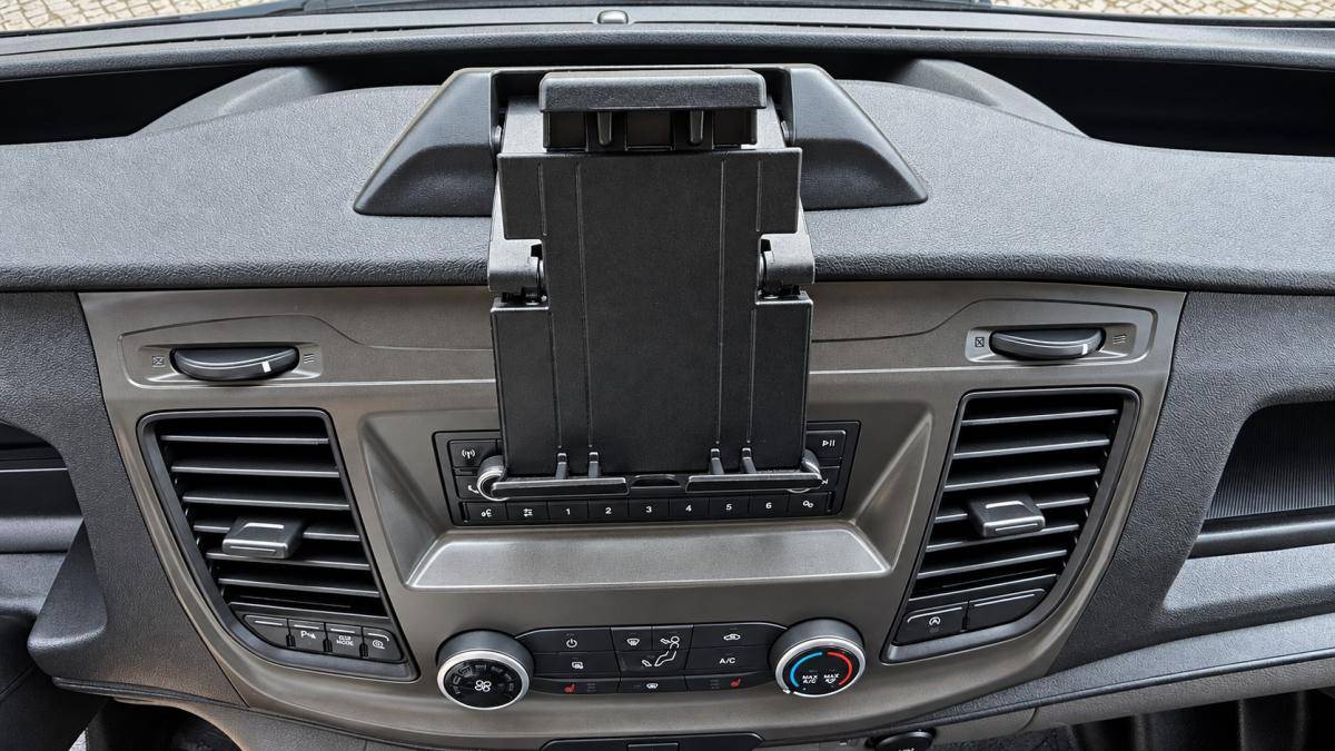 ford-transit-custom-2023-diesel-1997cc