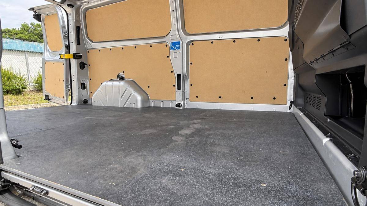 ford-transit-custom-2023-diesel-1997cc