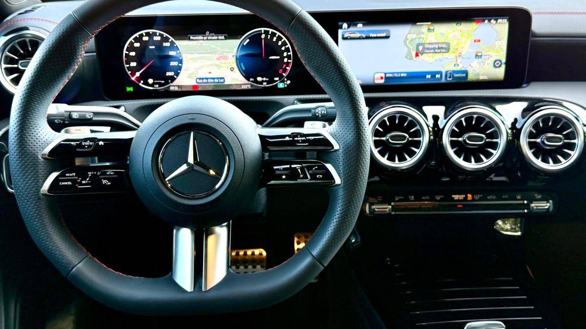 mercedes-benz-cla-2025-hibrido-a-gasolina-1332cc