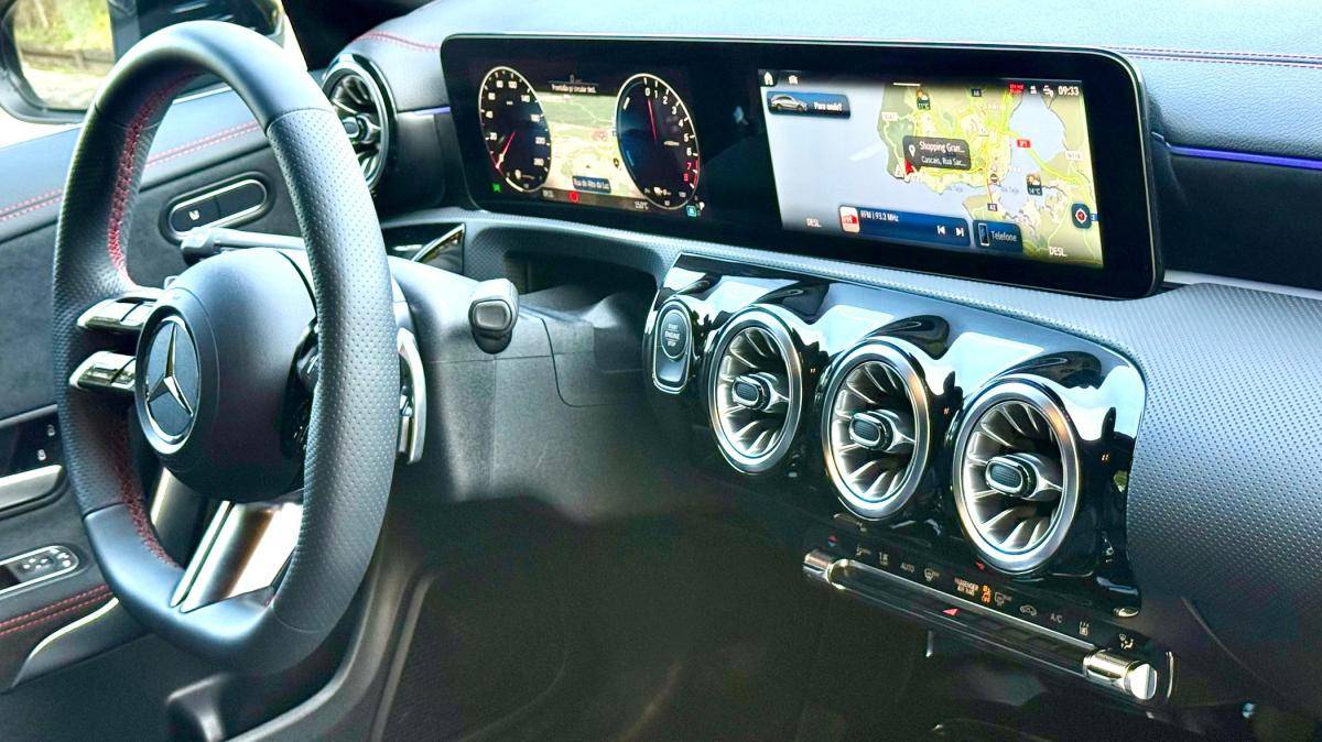 mercedes-benz-cla-2025-hibrido-a-gasolina-1332cc