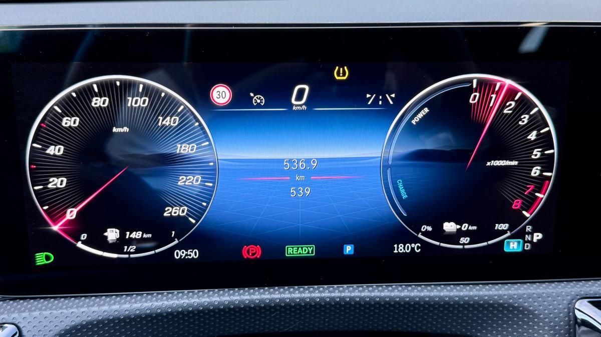 mercedes-benz-cla-2025-hibrido-a-gasolina-1332cc