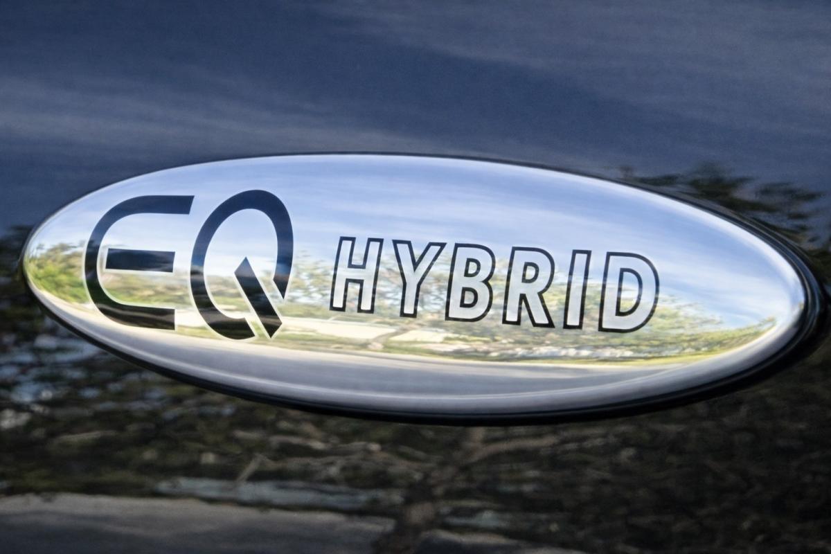 mercedes-benz-cla-2025-hibrido-a-gasolina-1332cc