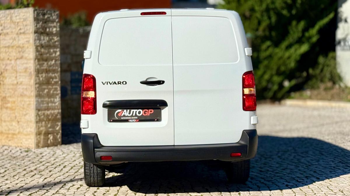 opel-vivaro-2022-diesel-2000cc