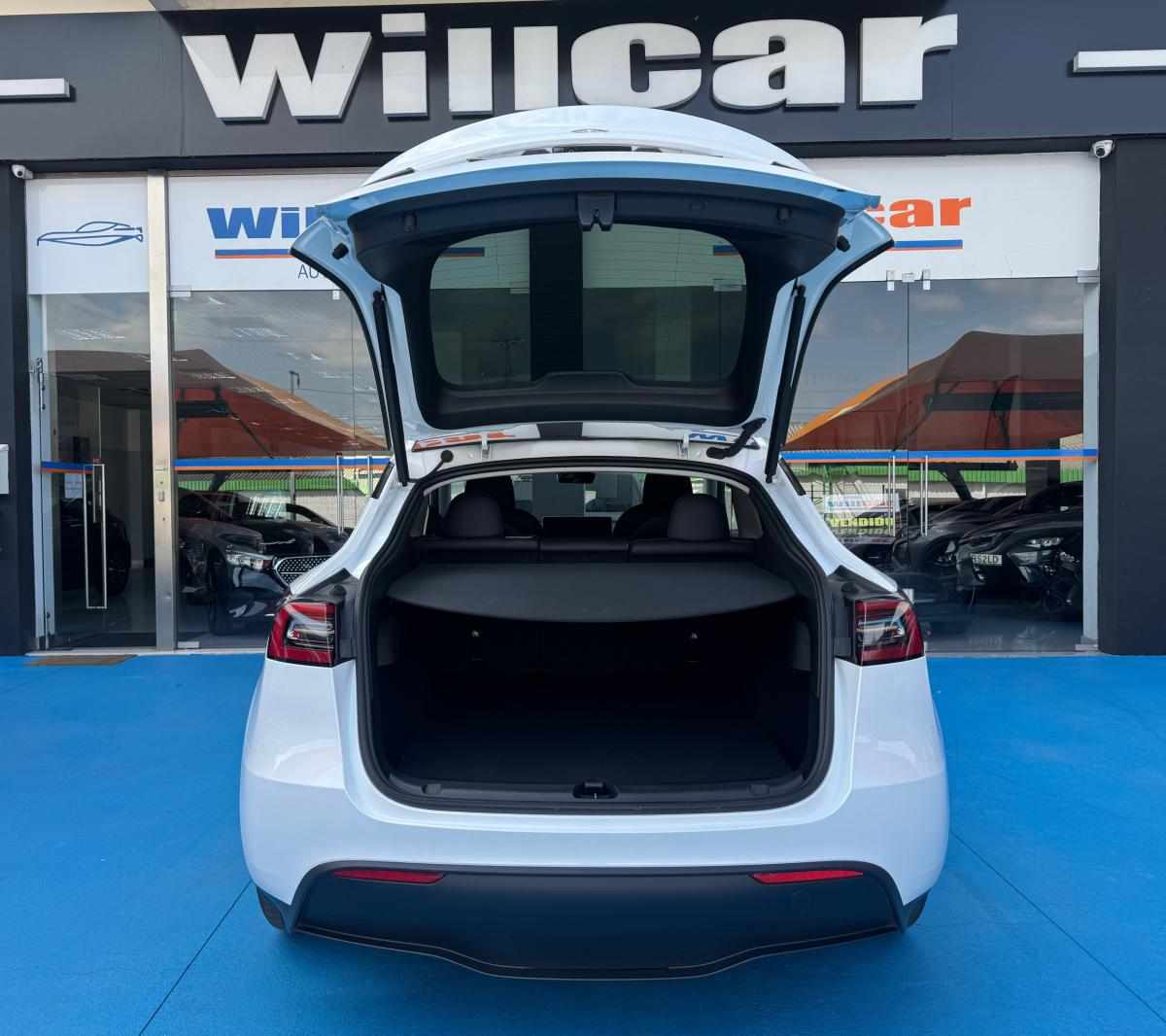 tesla-model-y-standard-range-rwd-2023-eletrico