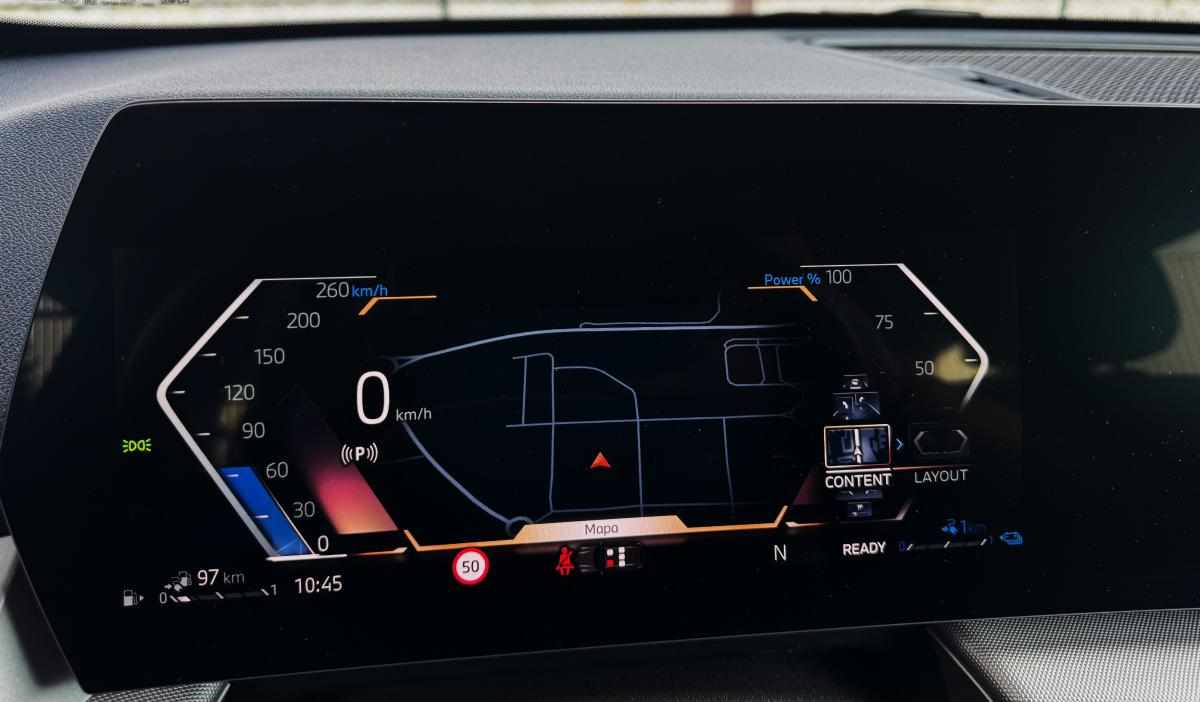 bmw-x1-xdrive25e-2023-gasolina-1499cc