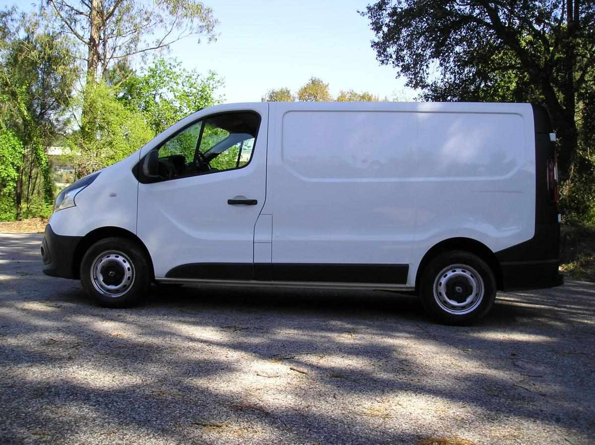 renault-trafic-1-6-dci-2016-diesel-1598cc