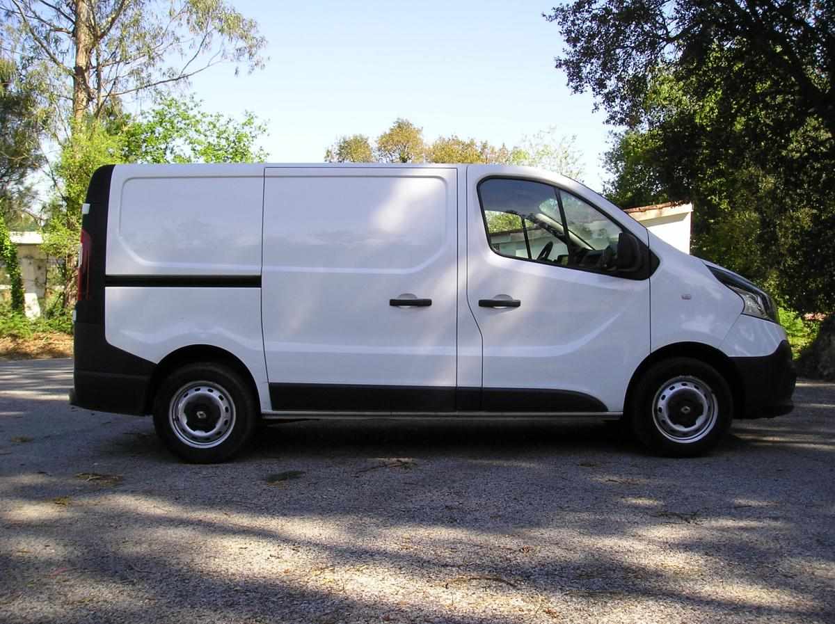 renault-trafic-1-6-dci-2016-diesel-1598cc