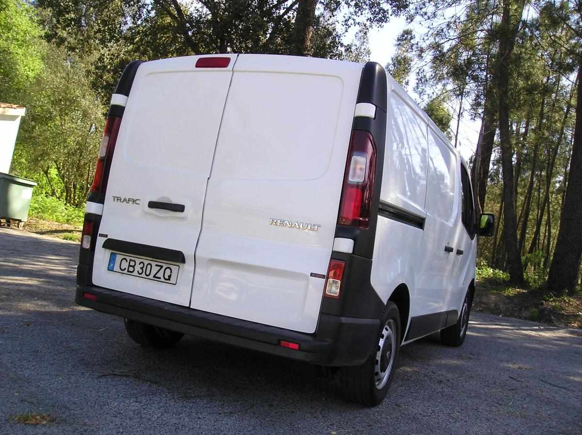 renault-trafic-1-6-dci-2016-diesel-1598cc