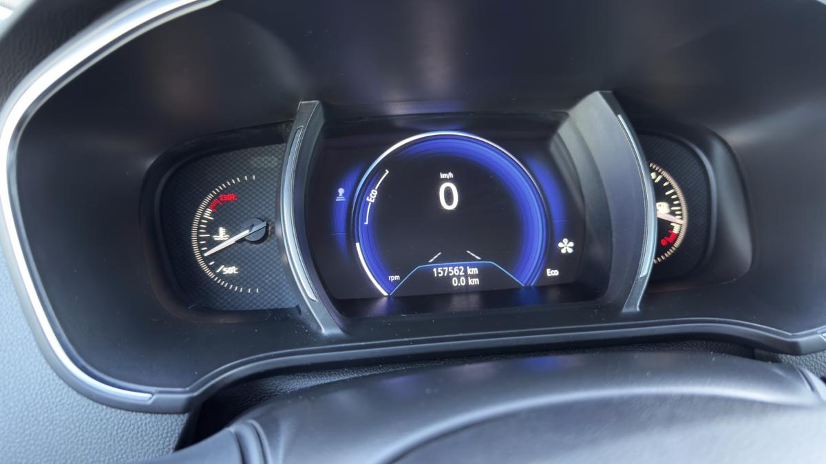renault-megane-sport-tourer-2016-diesel-1461cc