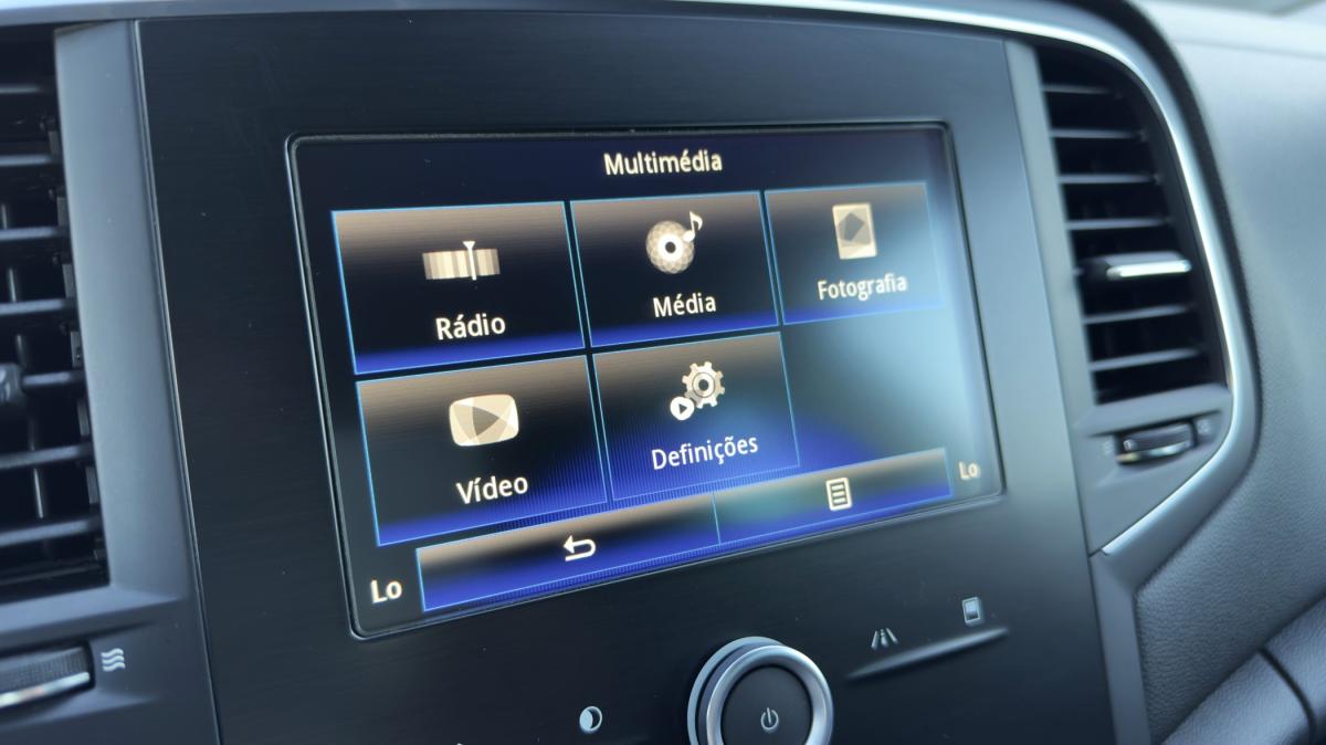 renault-megane-sport-tourer-2016-diesel-1461cc
