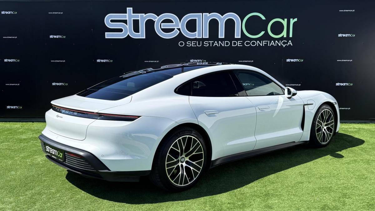 porsche-taycan-2021-eletrico-500cc
