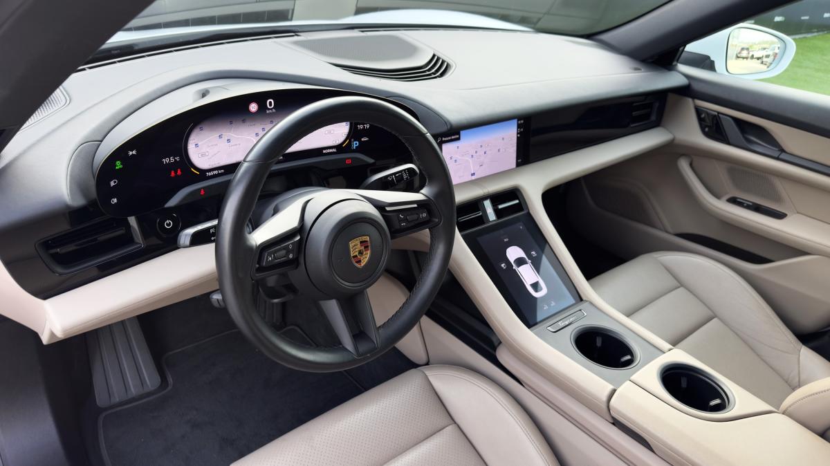 porsche-taycan-2021-eletrico-500cc