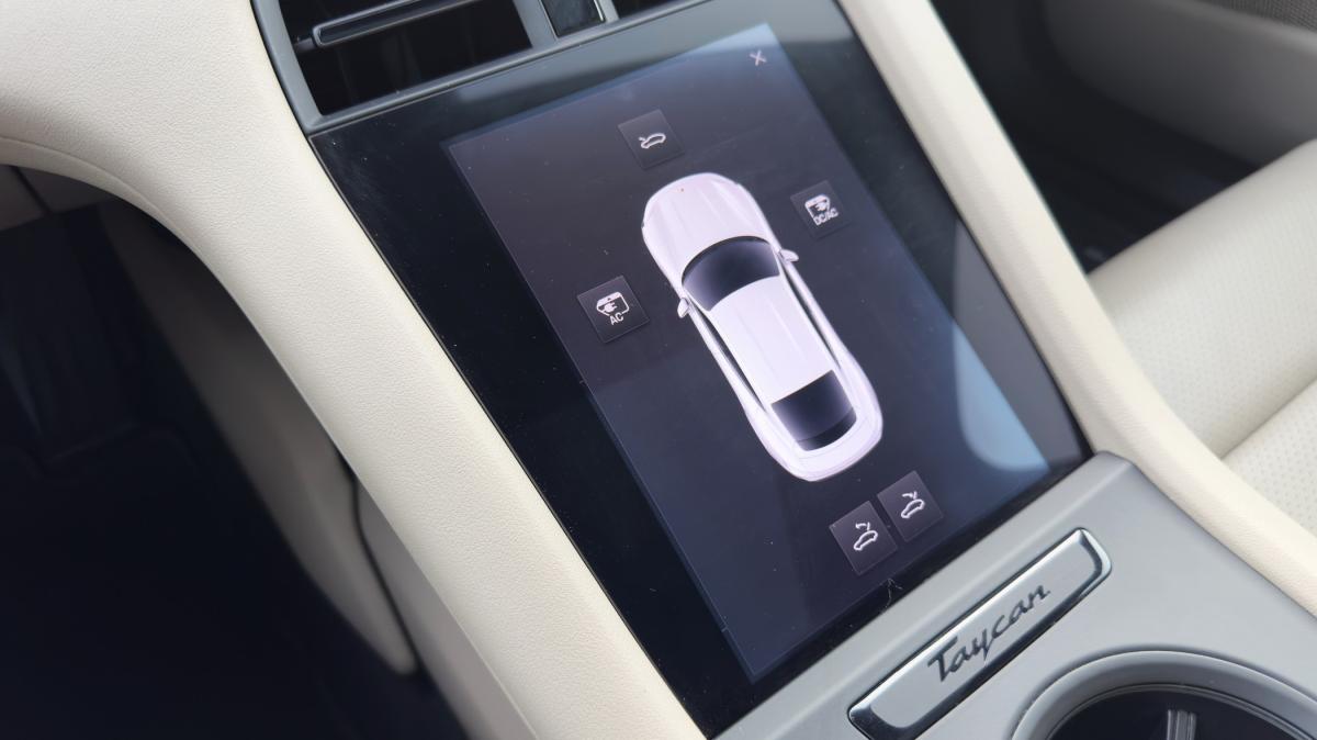 porsche-taycan-2021-eletrico-500cc