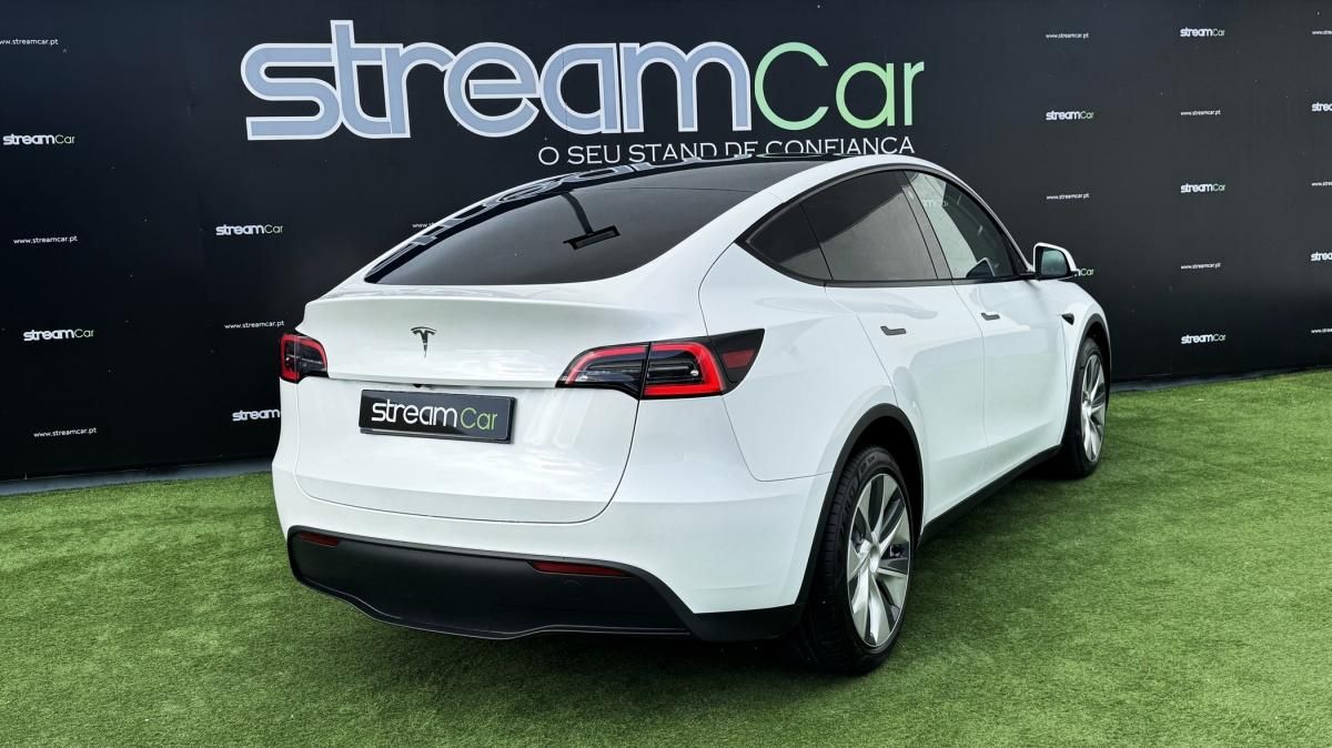 tesla-model-y-2023-eletrico-500cc