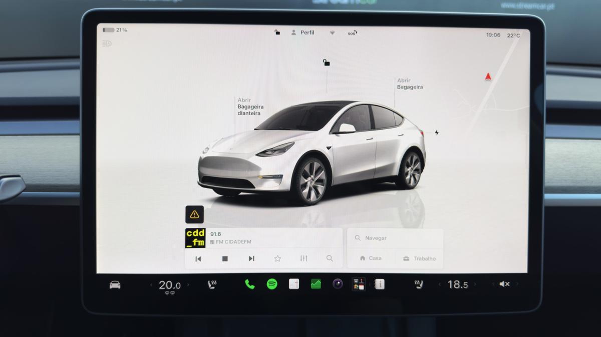 tesla-model-y-2023-eletrico-500cc