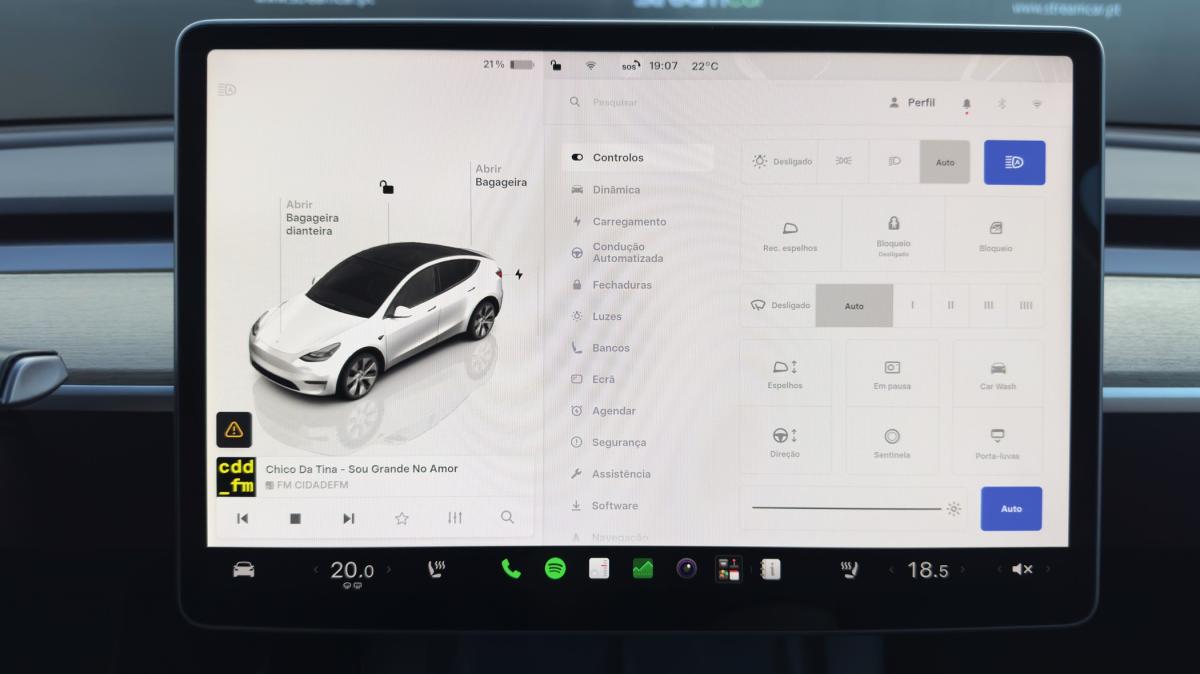 tesla-model-y-2023-eletrico-500cc
