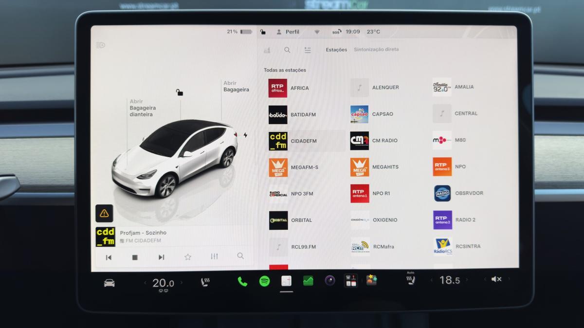tesla-model-y-2023-eletrico-500cc