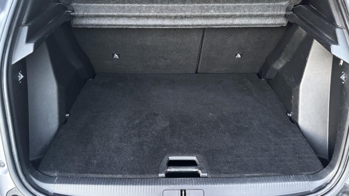 peugeot-2008-2020-gasolina-1199cc