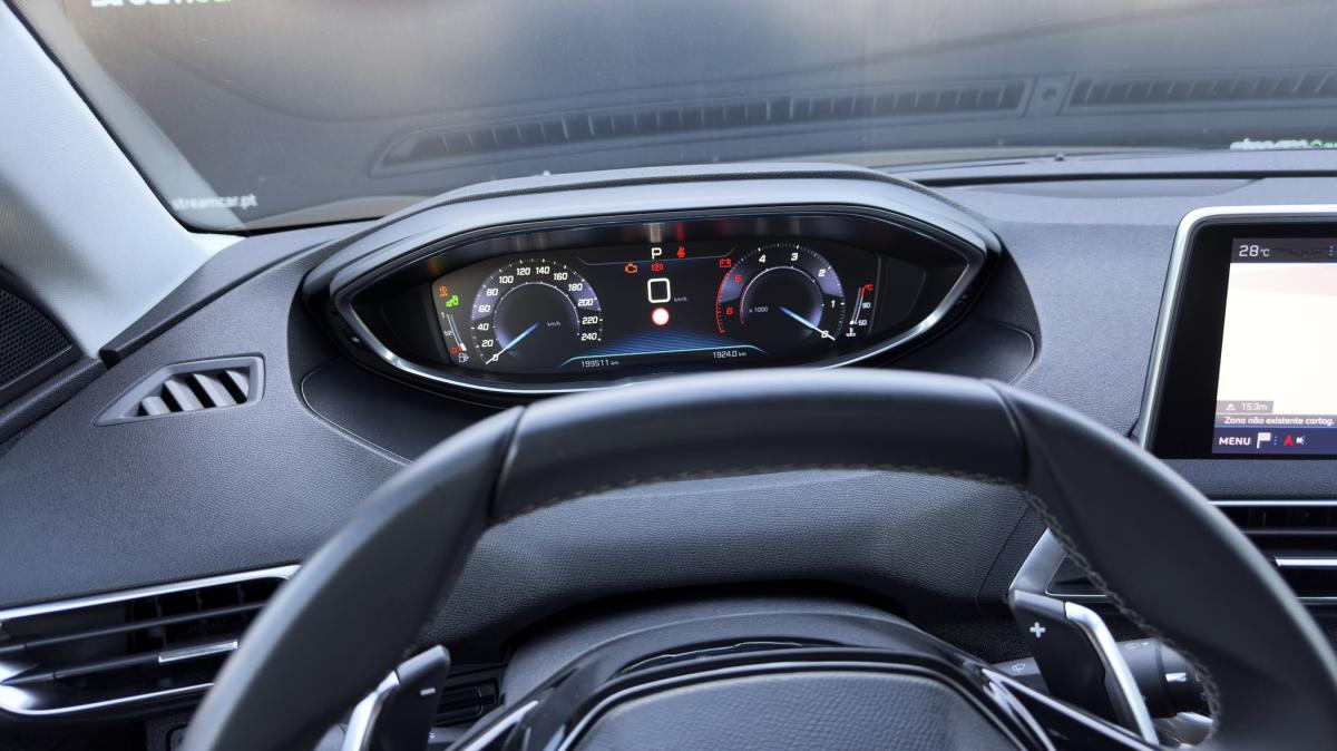 peugeot-3008-2017-diesel-1560cc