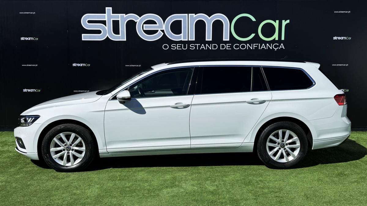 volkswagen-passat-variant-2022-diesel-1968cc