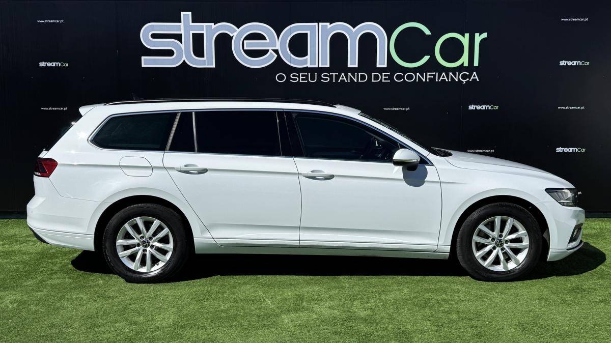 volkswagen-passat-variant-2022-diesel-1968cc
