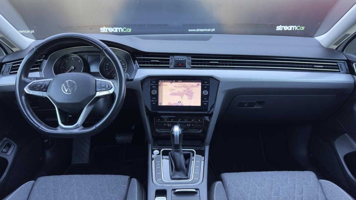 volkswagen-passat-variant-2022-diesel-1968cc