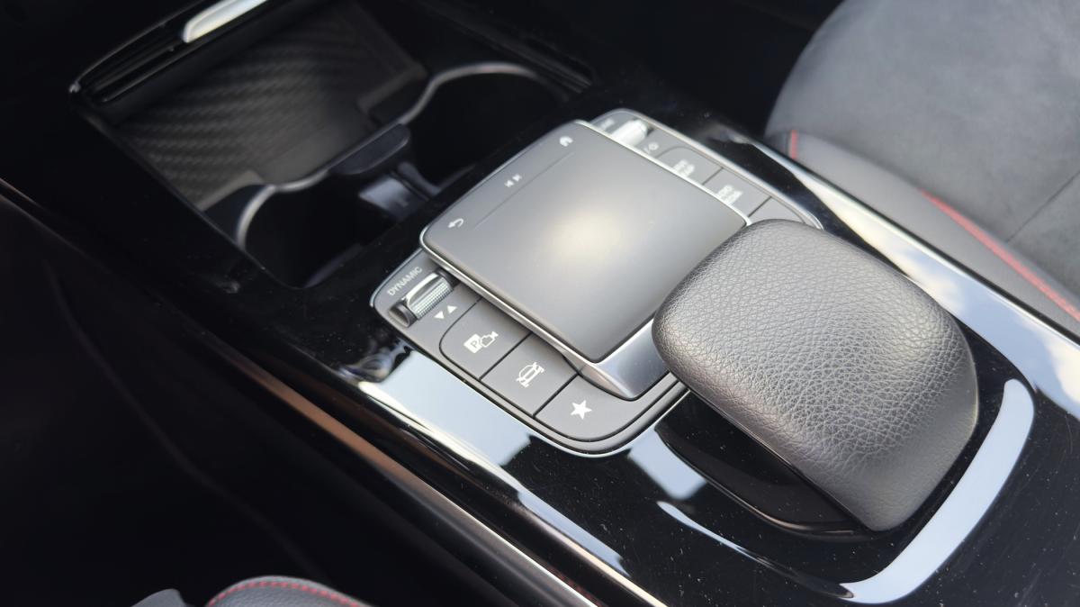 mercedes-benz-cla-2022-diesel-1950cc