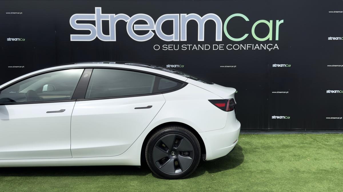 tesla-model-3-2021-eletrico-500cc