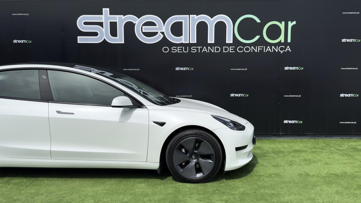 tesla-model-3-2021-eletrico-500cc