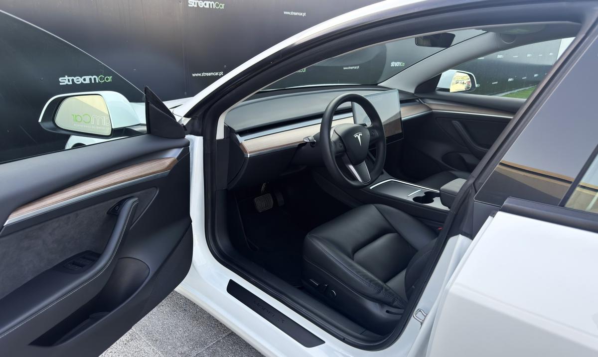 tesla-model-3-2021-eletrico-500cc
