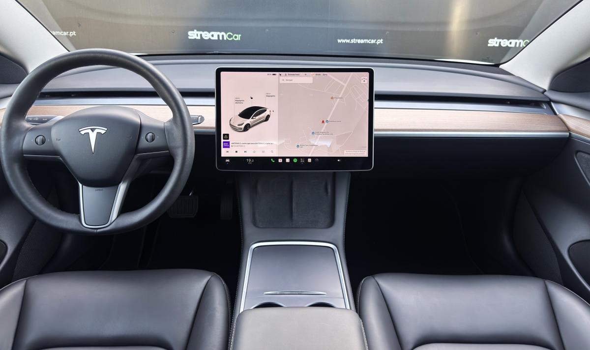 tesla-model-3-2021-eletrico-500cc